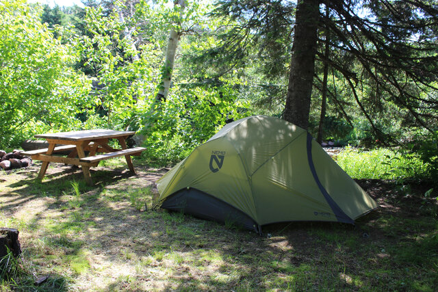 camping bord de rivière&nbsp;&nbsp;&nbsp;&copy; Aventures Nord Bec