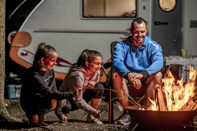 Camping 2 services&nbsp;&nbsp;&nbsp;&copy; NUMERA