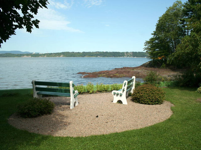 Vue sur le fleuve
