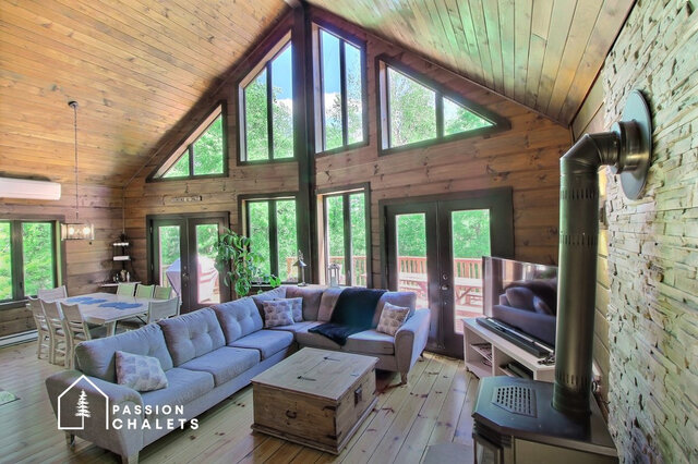 Salon&nbsp;&nbsp;&nbsp;&copy; Passion Chalets