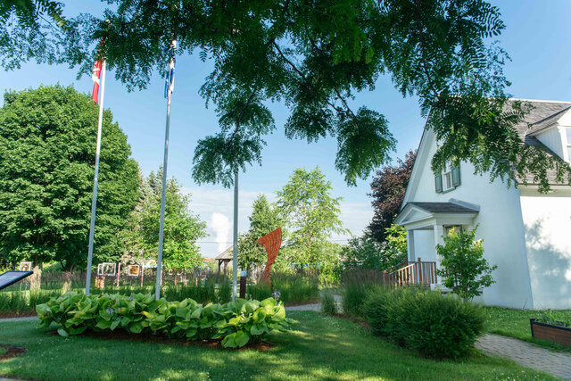 Maison des gouverneurs - Jardins&nbsp;&nbsp;&nbsp;&copy; Kim Rancourt