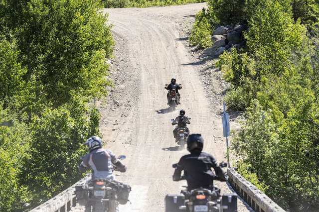 Moto-aventures en sentiers, Laurentides&nbsp;&nbsp;&nbsp;&copy; Fabienne Mace