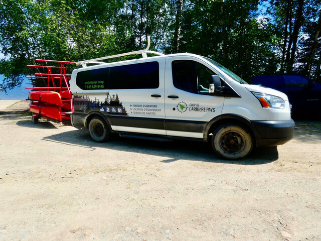 Service de navette&nbsp;&nbsp;&nbsp;&copy; Danny Laperrière