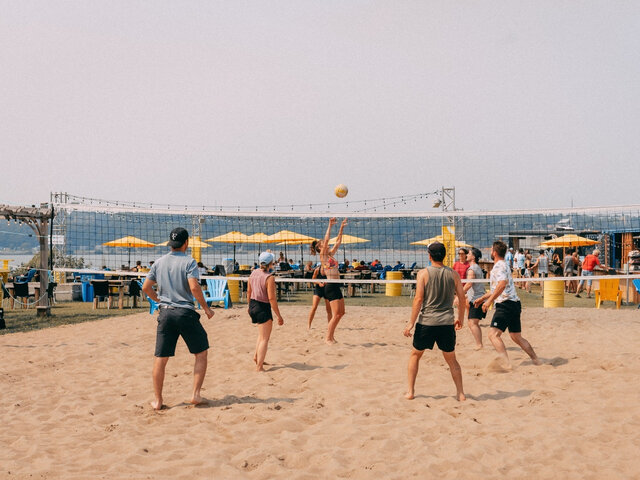 Volleyball de plage&nbsp;&nbsp;&nbsp;&copy; Laurean Tardif Production