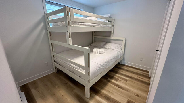 Une des 2 chambres au sous-sol&nbsp;&nbsp;&nbsp;&copy; A.Desrosiers