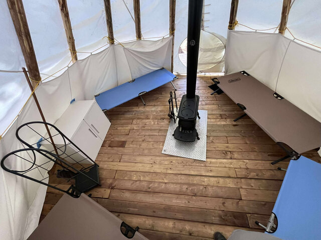 Intérieur&nbsp;&nbsp;&nbsp;&copy; Simon Gagnon