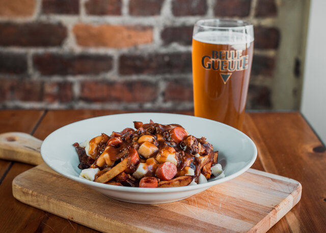 Poutine&nbsp;&nbsp;&nbsp;&copy; Poutineville
