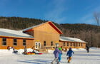 Venez vous réchauffer dans notre grand chalet durant votre visite. © Les Glissades Tewkesbury