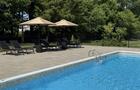 Piscine&nbsp;&nbsp;&nbsp;&copy; Kim Rondeau