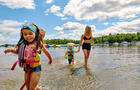 Plaisir avec les enfants © M. Baril Tessier