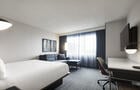 Marriott Courtyard Aéroport de Montréal - Chambre un lit king&nbsp;&nbsp;&nbsp;&copy; Marriott Courtyard Aéroport de Montréal