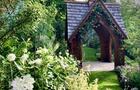 Le Gazébo; vu du jardin blanc&nbsp;&nbsp;&nbsp;&copy; Jardins & Des Lys