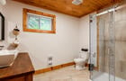 Salle de bain 2 © Chalet La Canopee