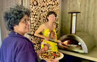 Gite Camp Caché Shefford - Four pizza © Le Camp Caché Shefford