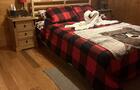 Chambre 3 avec grand lit © Shack du sommet