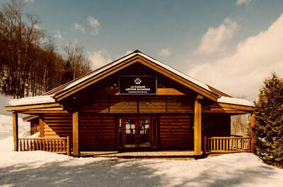 La Cabane Arthur Raymond