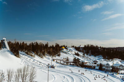 Village Vacances Valcartier / Glissade sur neige