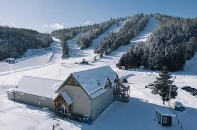 Mont Castor / Ski alpin et planche à neige