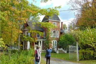 Le Knowlton Tour