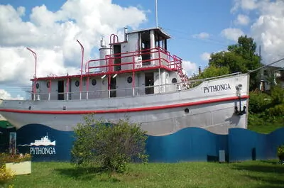 Parc Thématique – Le Remorqueur Pythonga