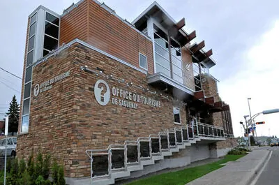 Bureau d&rsquo;information touristique Office du tourisme de Saguenay arr. Jonquière