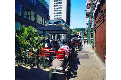 3 Brasseurs (Montréal / rue Ste-Catherine O.)