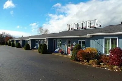 MOTEL CAP BLANC