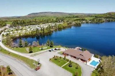 CAMPING AUBERGE DU LAC MALCOM