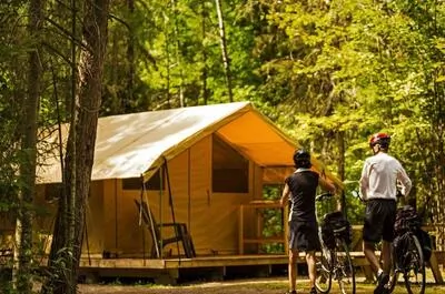 CAMPING PARC NATIONAL DES MONTS-VALIN – SÉPAQ
