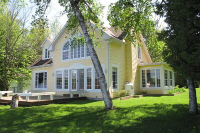 À L&rsquo;ORÉE DU LAC AYLMER
