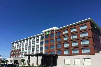 HÔTEL HOLIDAY INN EXPRESS & SUITES