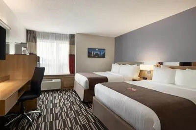 MICROTEL INN & SUITES DE VAL-D&rsquo;OR