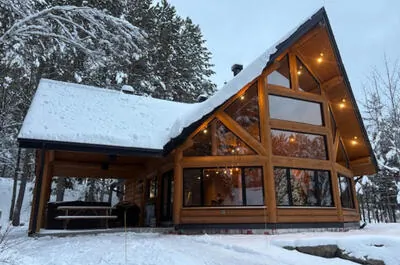 Chalet en bois rond LE D&rsquo;JIBOU