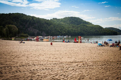 Plage du parc de VR Royal Papineau du Lac de l&rsquo;Argile