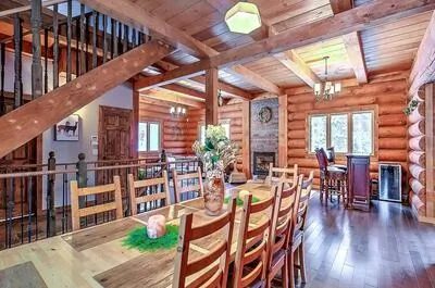 CHALET INDIGO