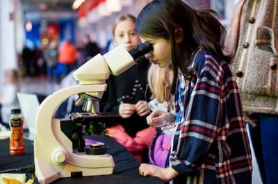 Femmes et filles de science