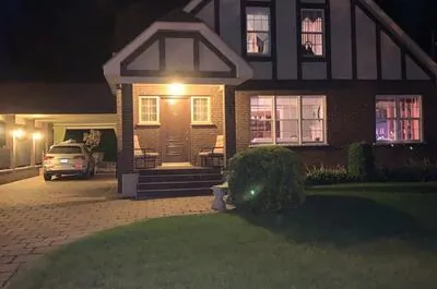 MAISON TUDOR