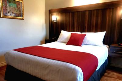 Chambre grand lit