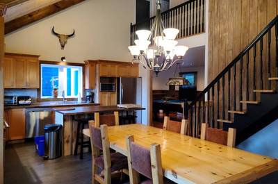 Cuisine et salle à manger   © Chalets Arseneault inc./Espace Pub inc.