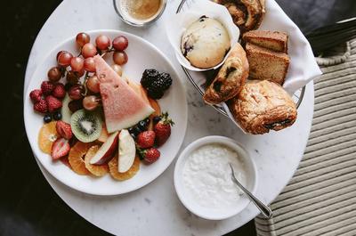 Petit déjeuner en chambre