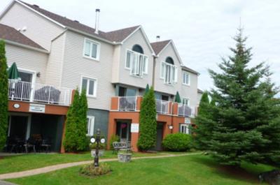 CONDO DÉTENTE