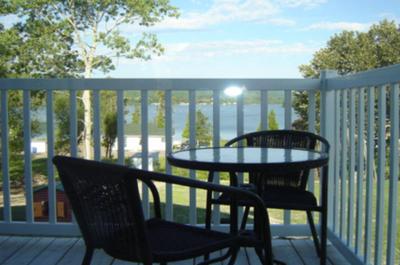Balcon vue sur le lac