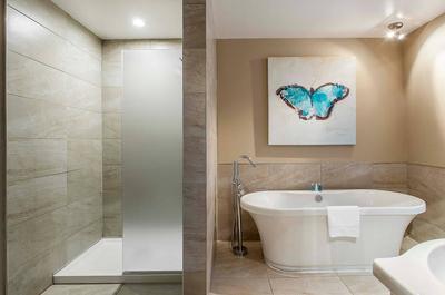 Salle de bain supérieure