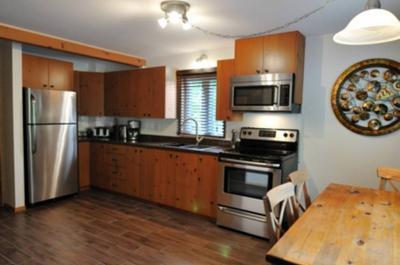 Cuisine condo de 2 chambres