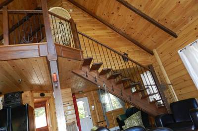 Mezzanine avec chambres   © Le Chalet Ouareau