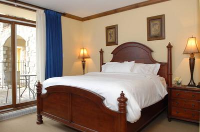 Chambre principale   © Suites Tremblant