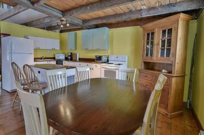 Salle à manger et cuisine