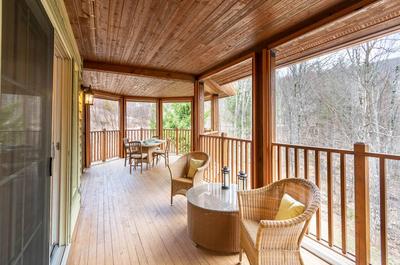 Grand balcon   © Tremblant Prestige