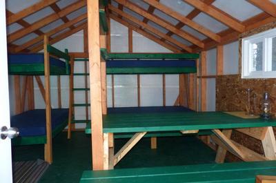 Vue intérieure d'un camp prospecteur
