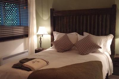 Chambre Blanche   © Le Chalet de la Rivière Ouareau